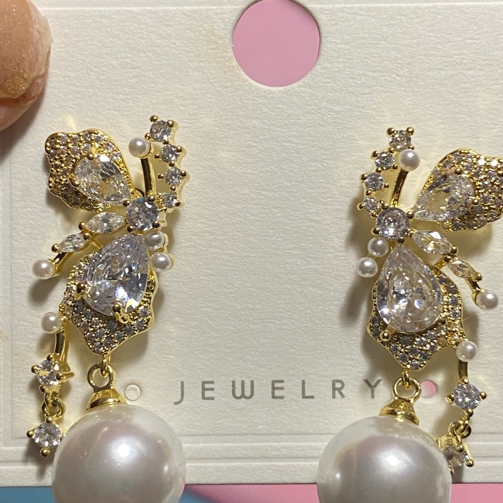 Gold and White Baroque Pearl Earrings